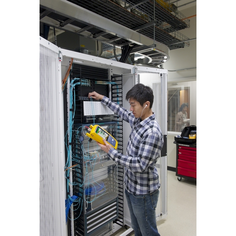 Fluke Networks CFP2-100-Q INT_SN:21113218